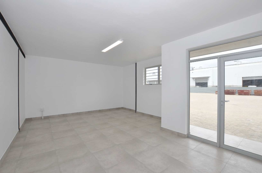 To Let Commercial Property for Rent in Dal Josafat Western Cape